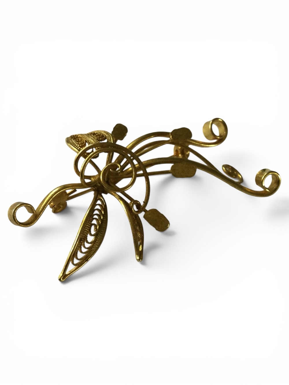 Vintage 1960s Gold‑Tone Filigree Floral Spray Brooch w/ Leaves & Swirly Tendrils